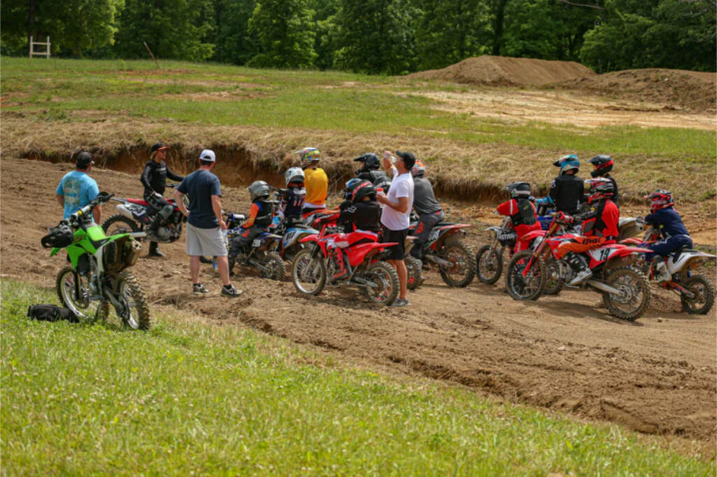 The MX Factory – Bar 2 Bar MX