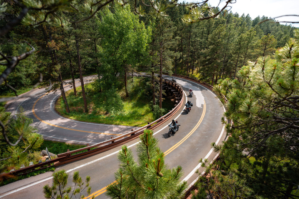 Babes Ride Out - Deadwood