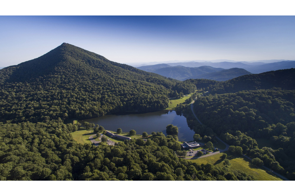 Moa Getaway At Peaks Of Otter